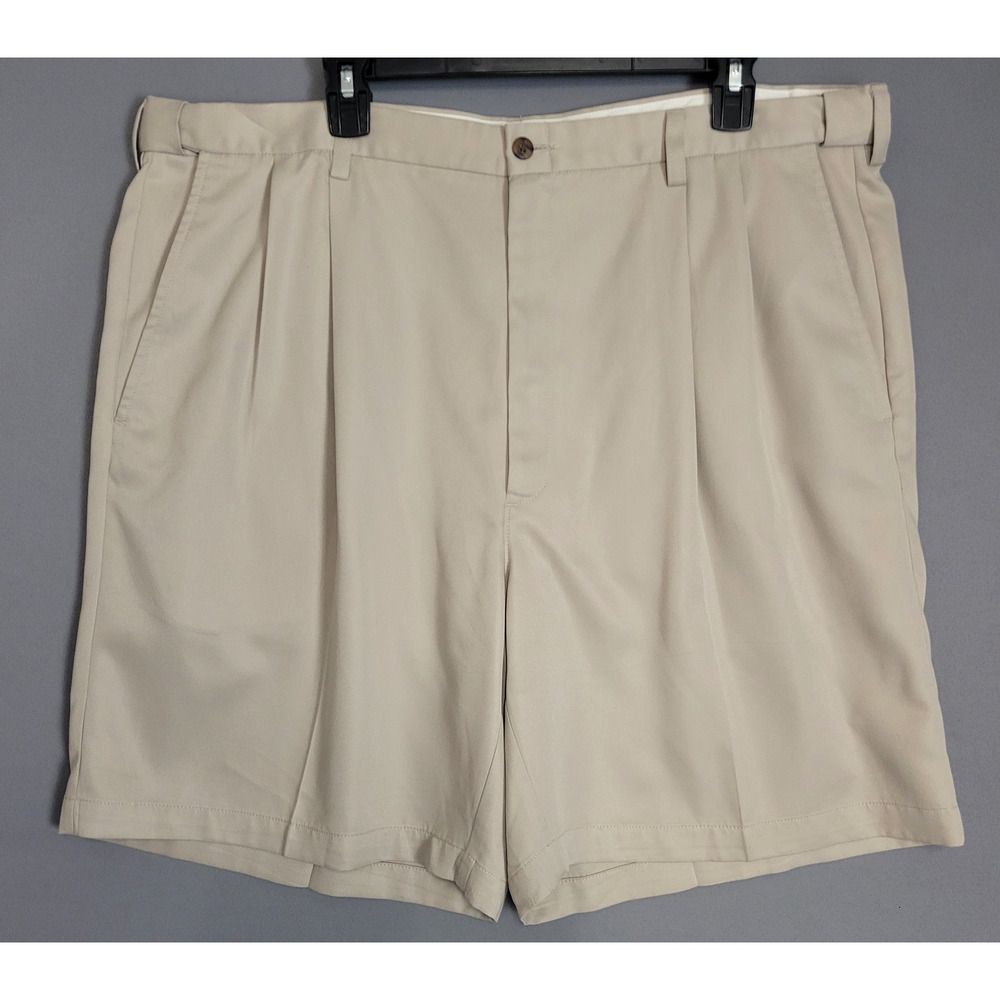 Haggar Shorts Mens‎ 42 Classic Fit Pleated Front Golf Casual Polyester Beige